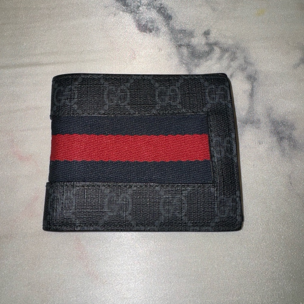 Men’s supreme double G Gucci wallet